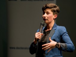 Julia Bourke